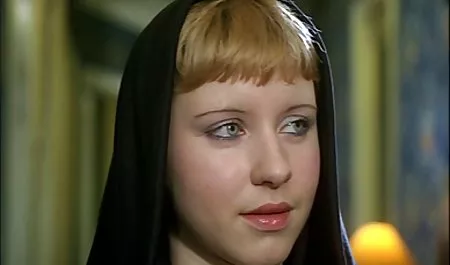 Jednak, dojrzały angielski MILF fucks palcami darmowe filmy pporno