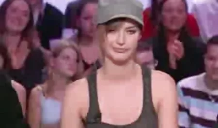 Piękne МИЛФ darmowe filmy online xxx duże cycki i sexy głos