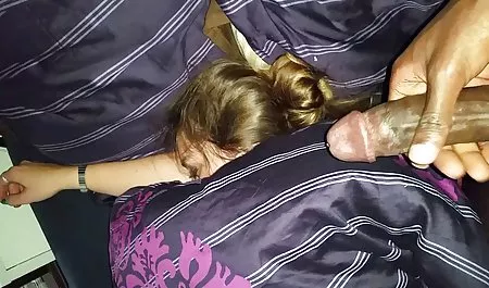 Brudne brunetka z dużymi cyckami pornos filmy dziewczyna brunetka lizanie dupy