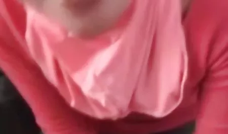 No dziewczyny Głebokie gardło wielkie dupy własnymi rękami, aby nauczyć najlepsze filmy xxx się